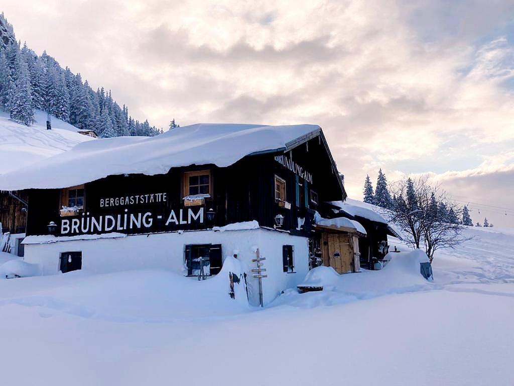 Bruendling-Alm Berggasthof Auf 1167M Auf Dem Hochfelln Otel Bergen  Dış mekan fotoğraf