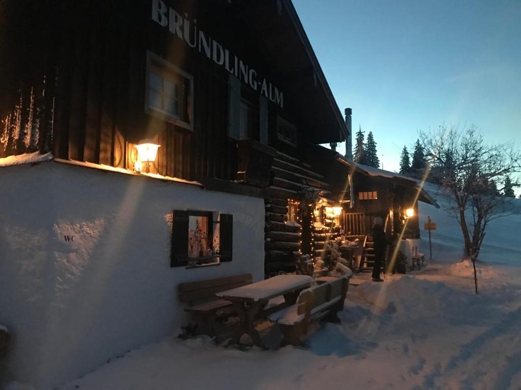 Bruendling-Alm Berggasthof Auf 1167M Auf Dem Hochfelln Otel Bergen  Dış mekan fotoğraf